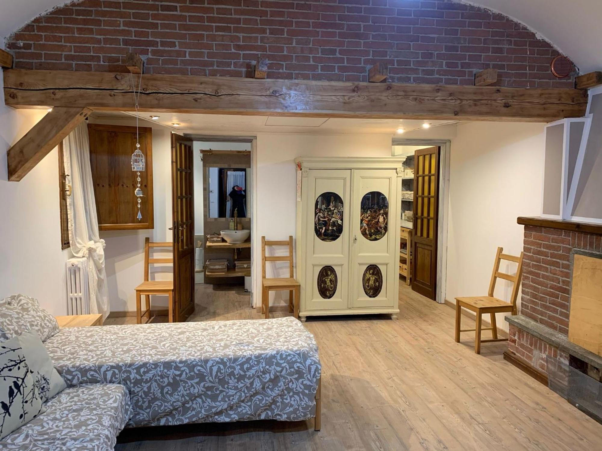 Ferienwohnung Casarte: Monolocale Terra Alpignano Exterior foto